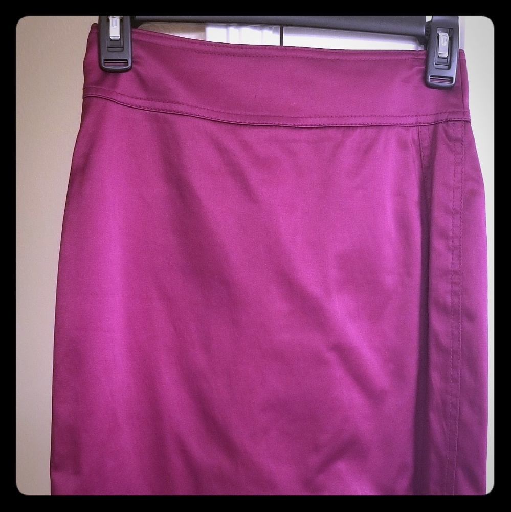 Guess by Marciano satin pencil skirt